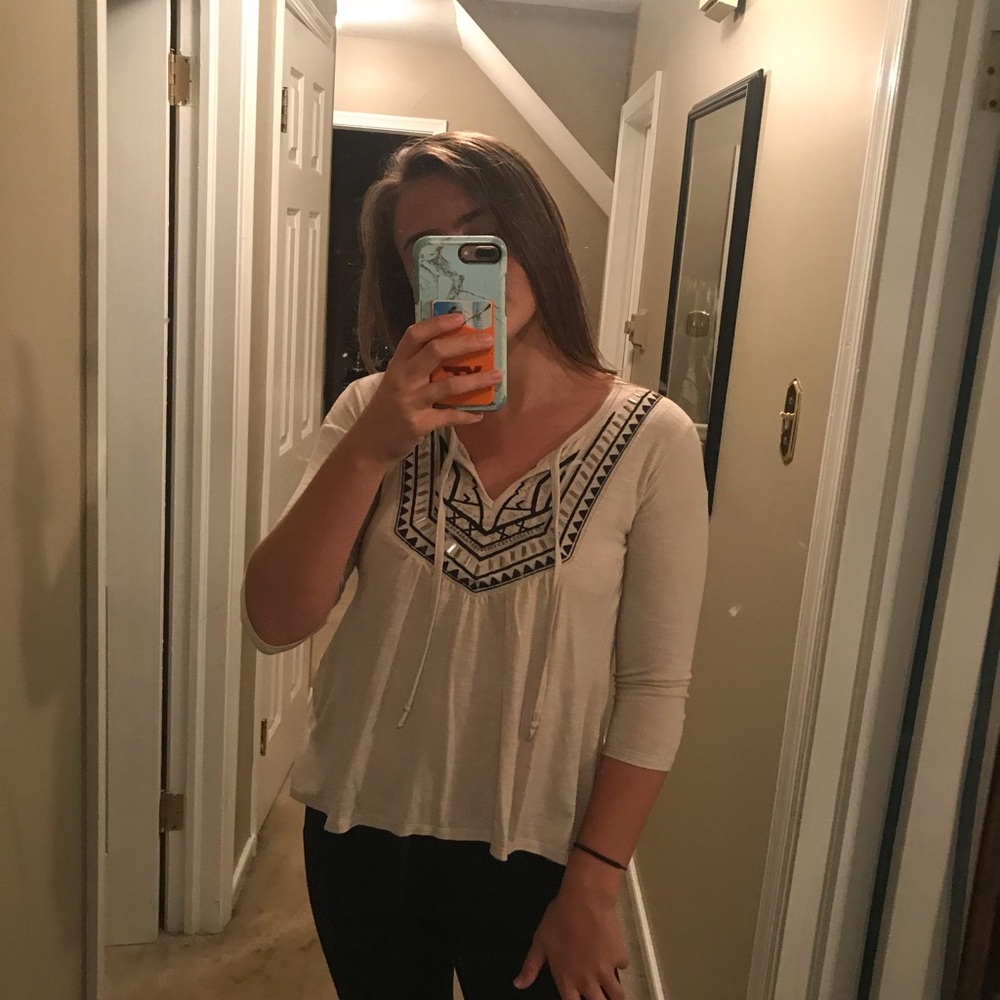 Hollister top